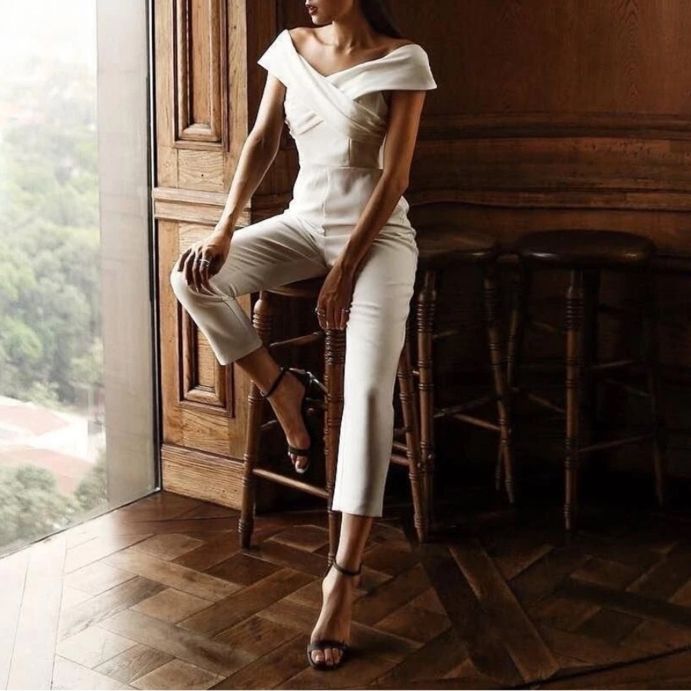 H&M Off-Shoulder Jumpsuit in White Women’s Size 6 Wedding